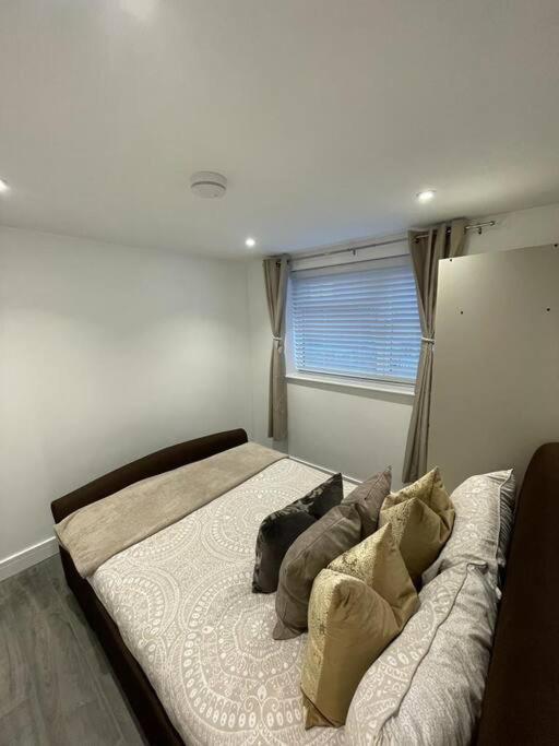 Stylish & Cosy 1 Bed Apartment سويندون المظهر الخارجي الصورة